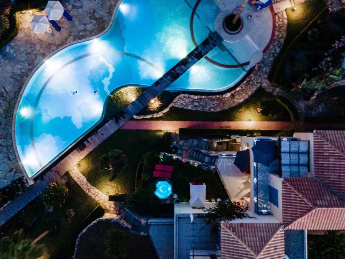 Villa Rodo Pirgos Psilonerou 外观 照片
