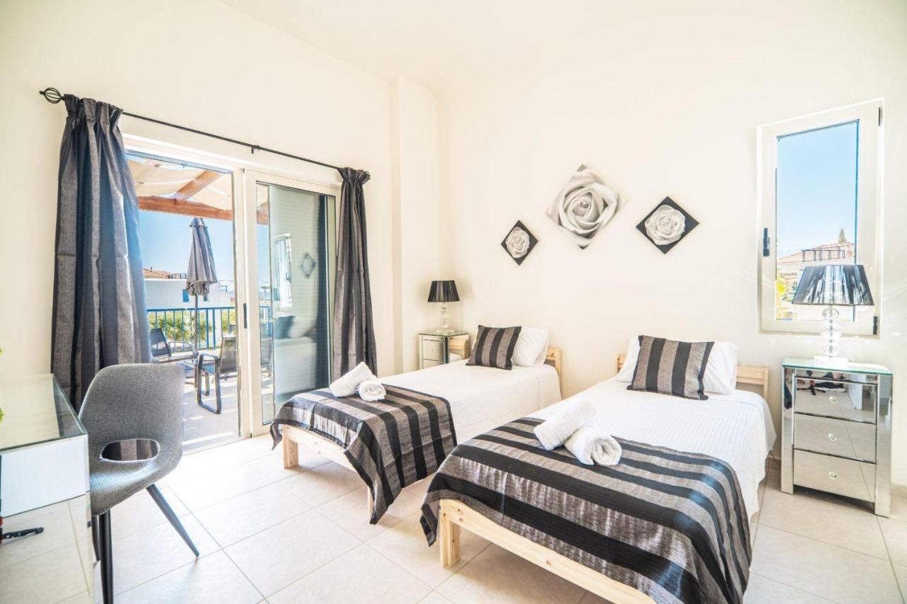 Villa Rodo Pirgos Psilonerou 外观 照片